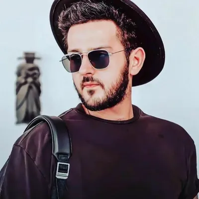 Azaan Sami Khan