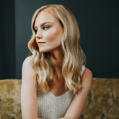 Jaclyn Davies