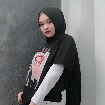 Putri Delina