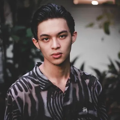 Rey Mbayang