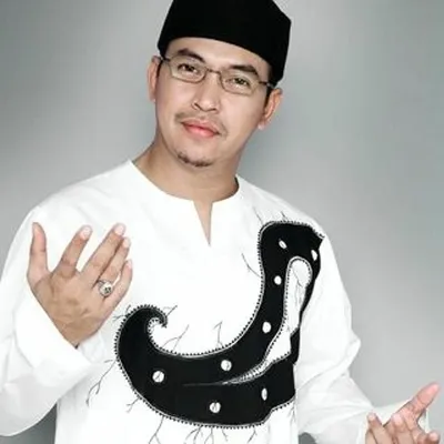 Ustad Jefri Al Buchori