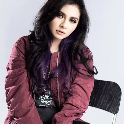 Zizi Kirana